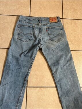 Levi's Men's Light Wash Straight Leg Jeans